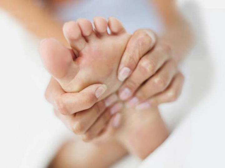 How to Cure Clavuses On the Feet?