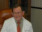 Dr. Clive E Roberson, MD profile